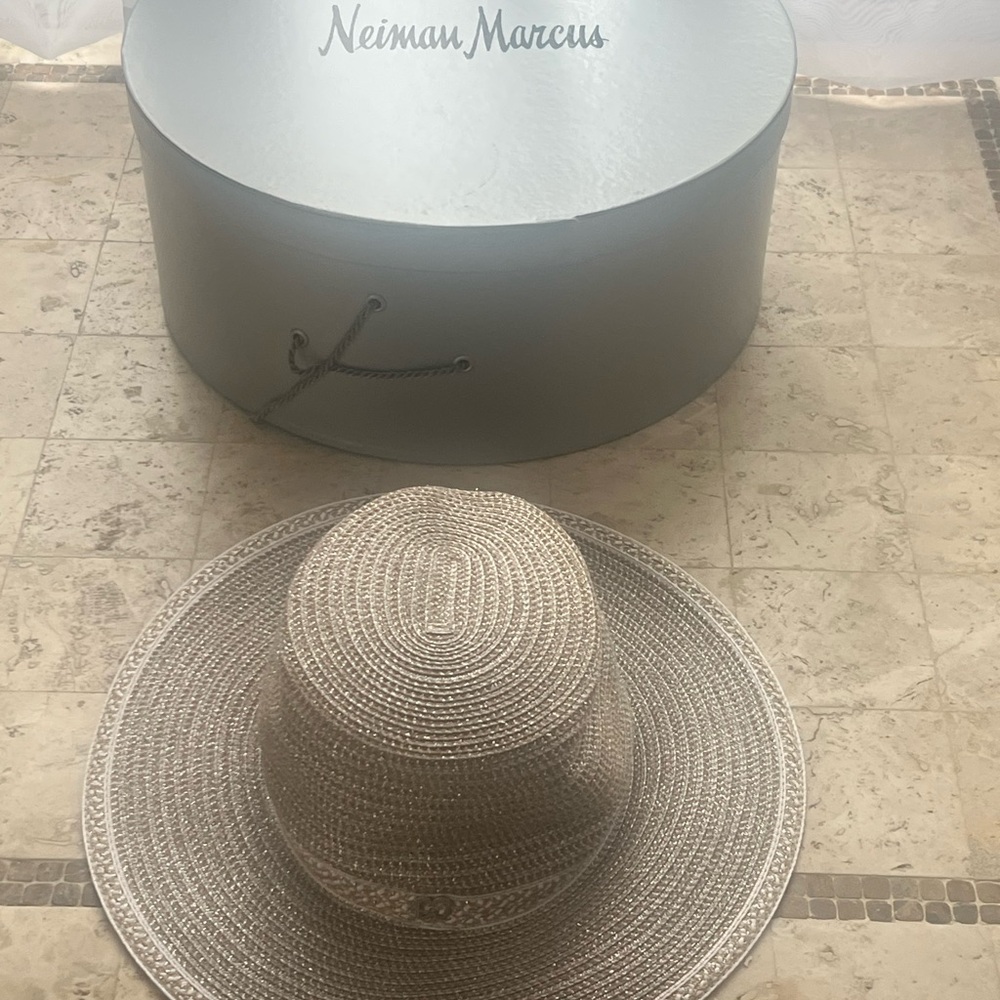 Eric Javits SunHat - Picture 2 of 4
